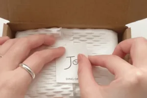 Honeycomb paper with rings