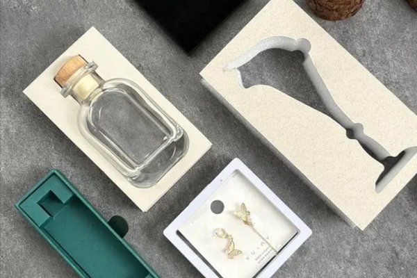Magnetic rigid box material swatches with paper, foil, and insert options